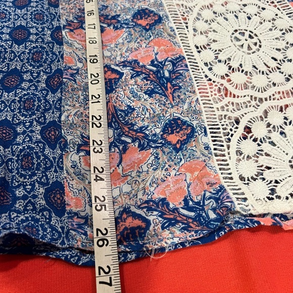 Floral Crochet Accent Women's Top - Picture 7 of 8